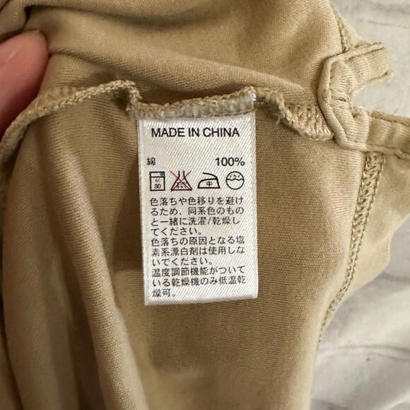 Banana Republic Women's Tan Button Up Top, Large - Picture 6 of 6